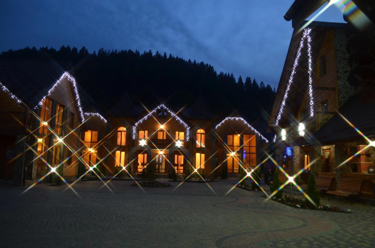 Sribni Rosy Hotel Mykulychyn Buitenkant foto