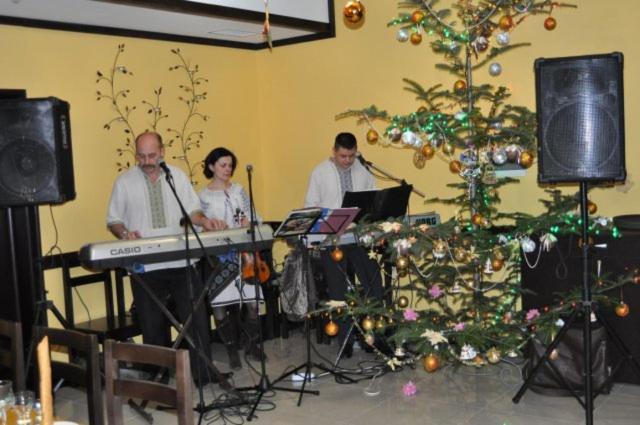Sribni Rosy Hotel Mykulychyn Buitenkant foto
