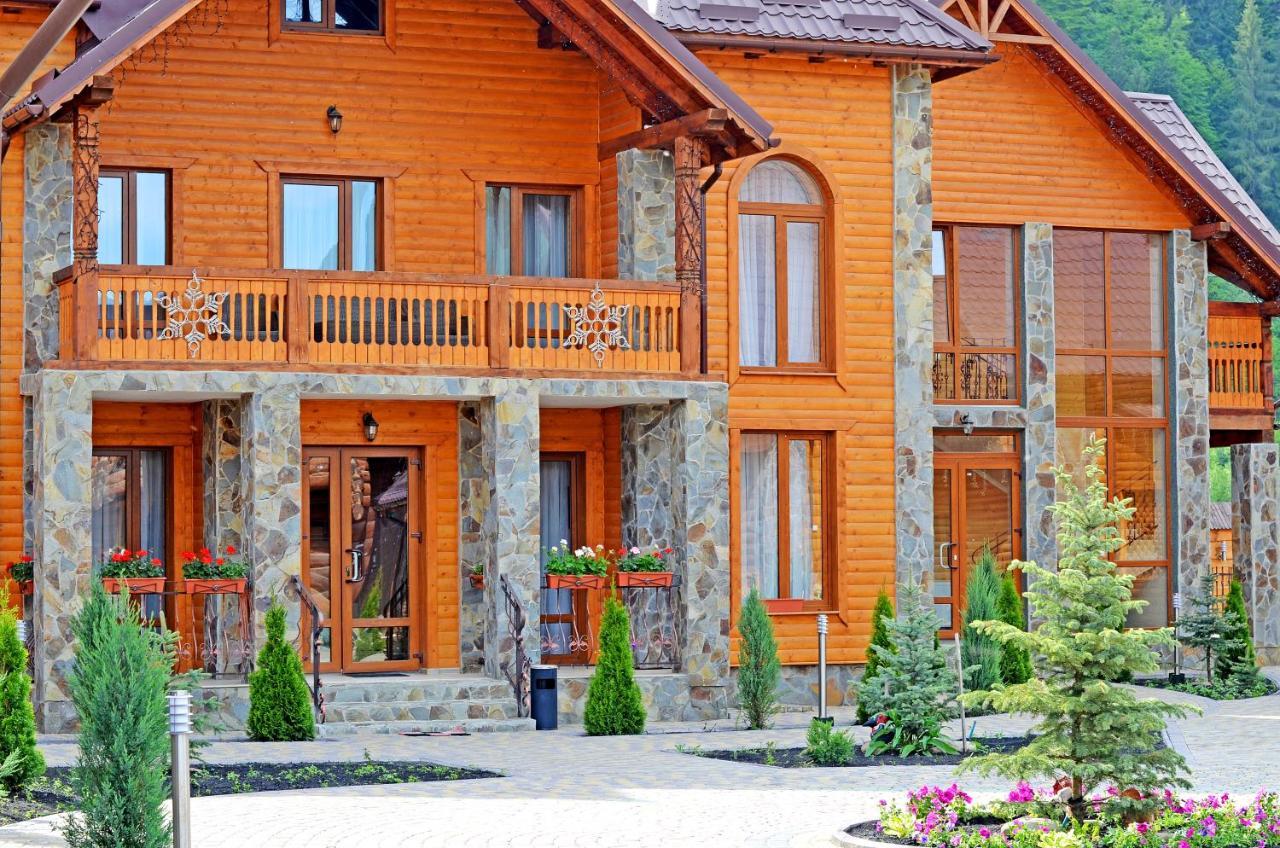 Sribni Rosy Hotel Mykulychyn Buitenkant foto