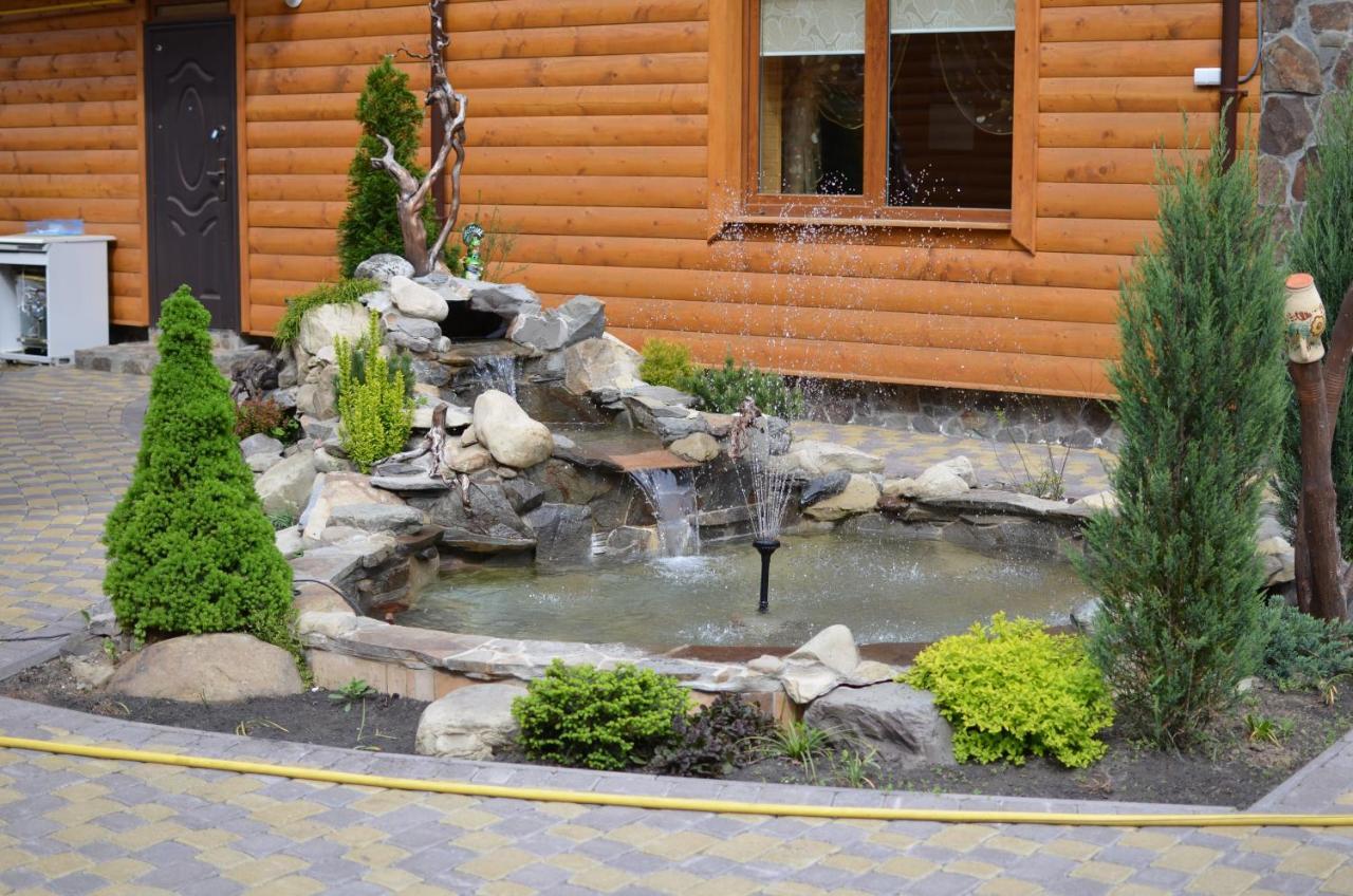Sribni Rosy Hotel Mykulychyn Buitenkant foto