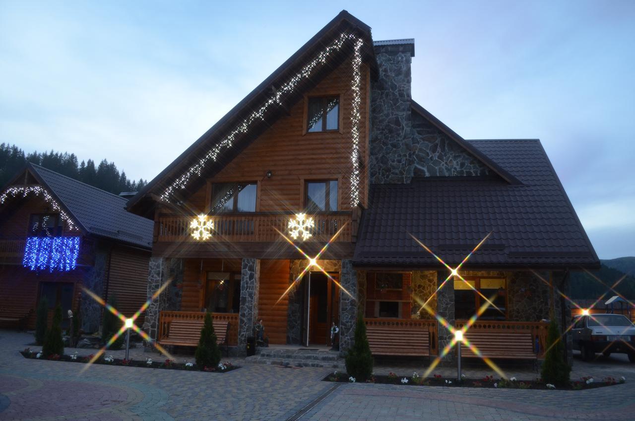 Sribni Rosy Hotel Mykulychyn Buitenkant foto