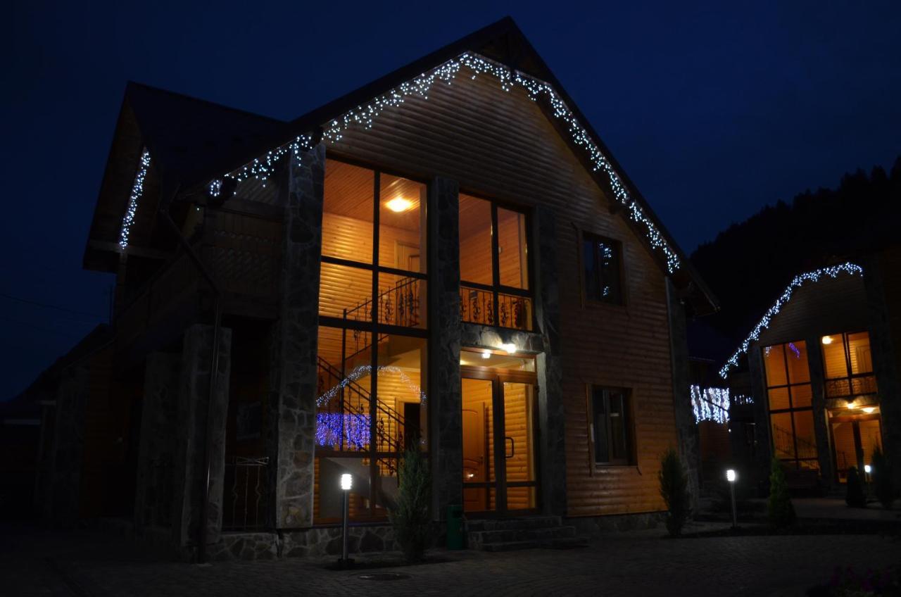 Sribni Rosy Hotel Mykulychyn Buitenkant foto